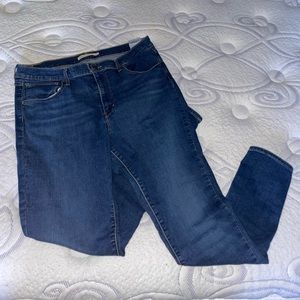 levi’s 720 high rise skinny jeans